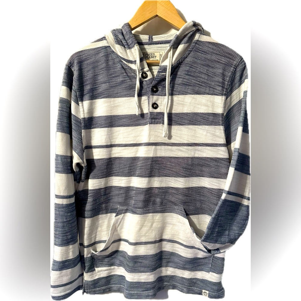 Free Planet Men’s Hoodie, Size Medium